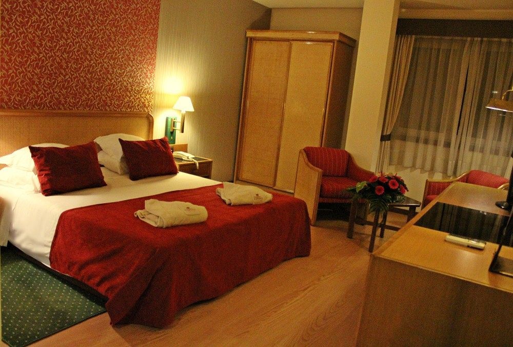 Palace Hotel & Spa - Termas De Sao Vicente Penafiel Ngoại thất bức ảnh